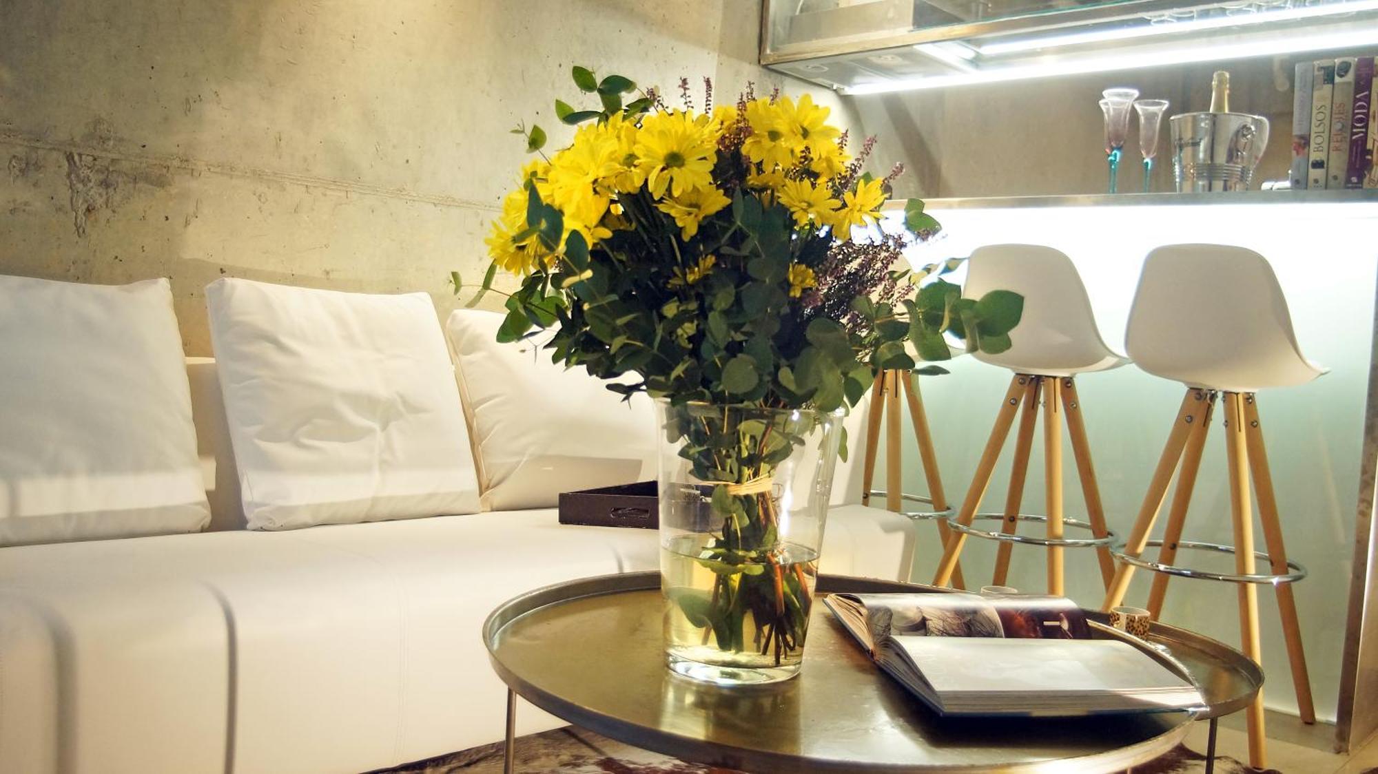 My Space Emirates - Fully Equipped Apartments Near The Beach With Shared Pool Барселона Номер фото